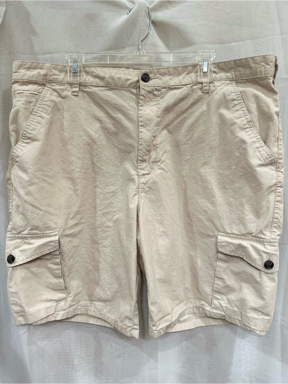 Merona Light Khaki Colored Men’s Cargo Shorts